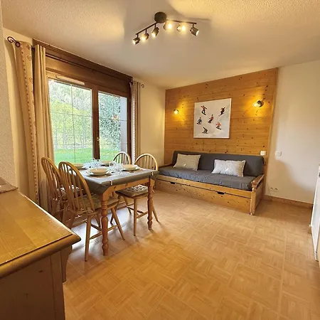 Cosy A Avec Parking Et Piscine - Fr-1-603-121 公寓 弗吕梅